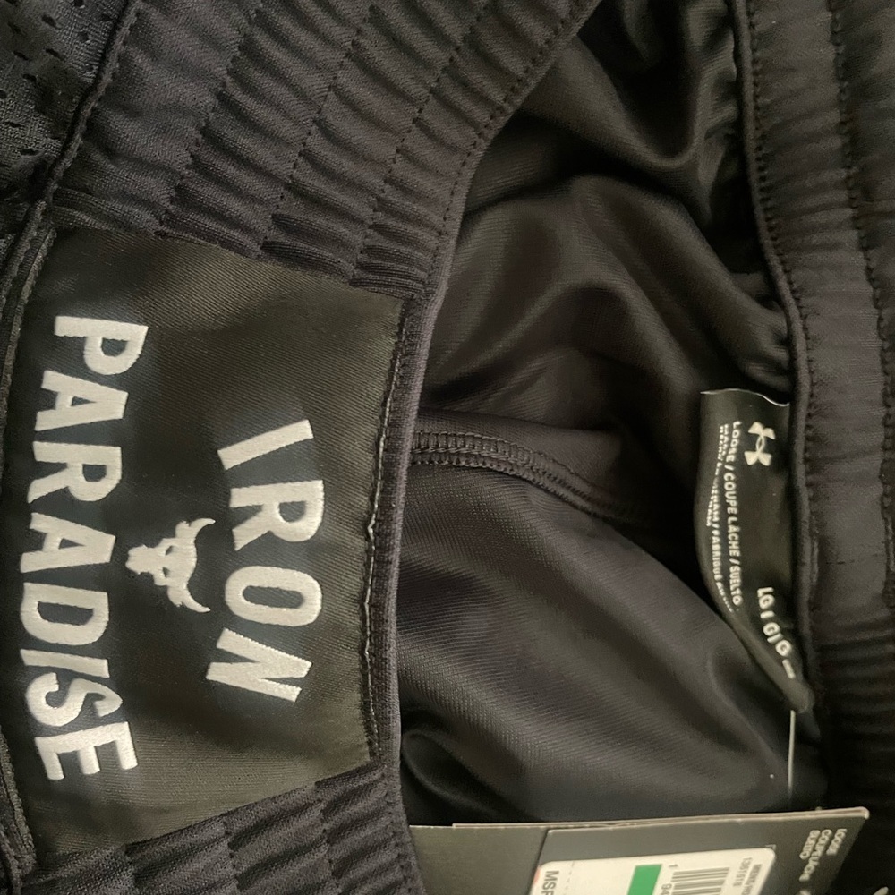 Under Armour Project Rock Iron Paradise Shorts Black Men's Sz  1361618-001 New - Picture 6 of 8